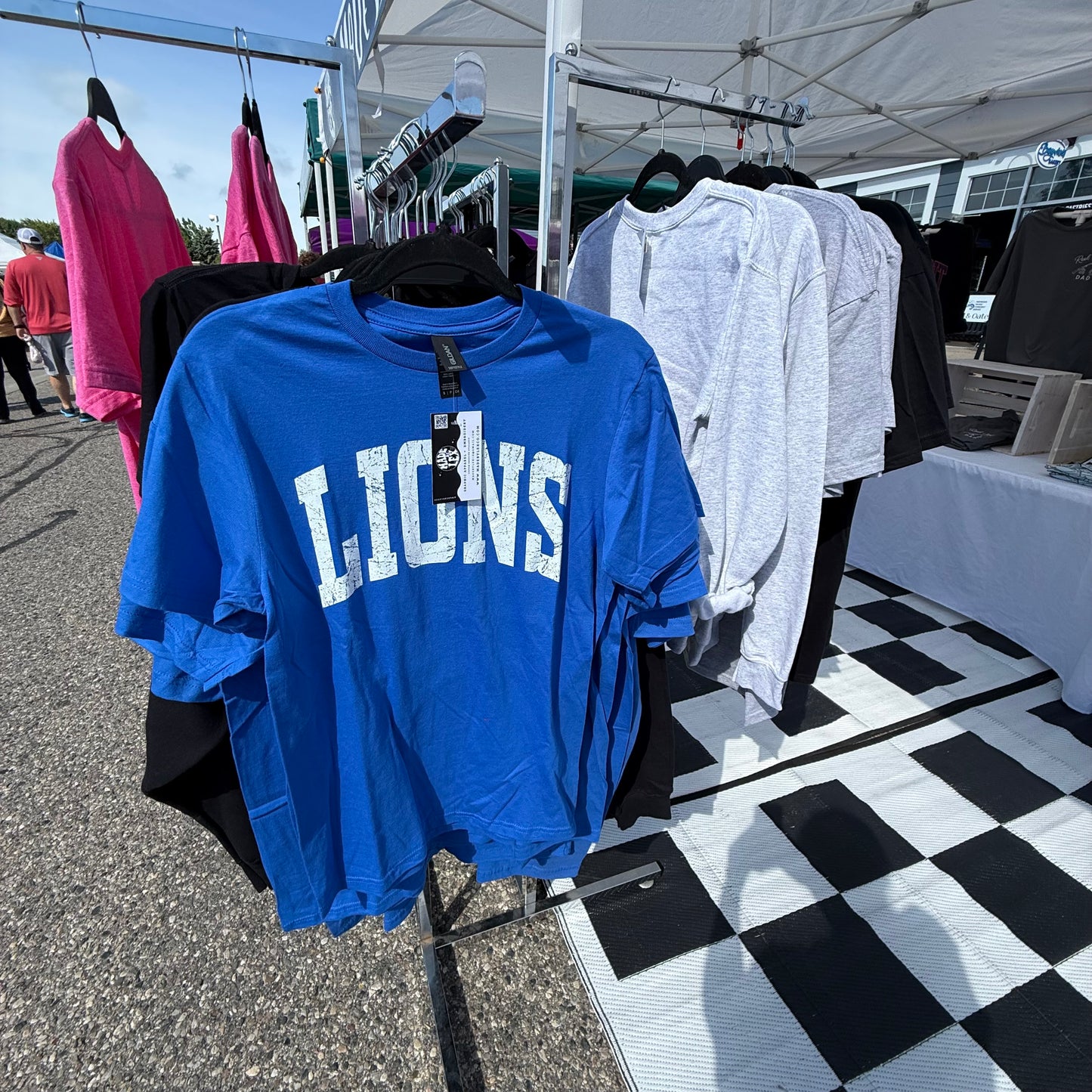 Lions Tee  - READY TO SHIP