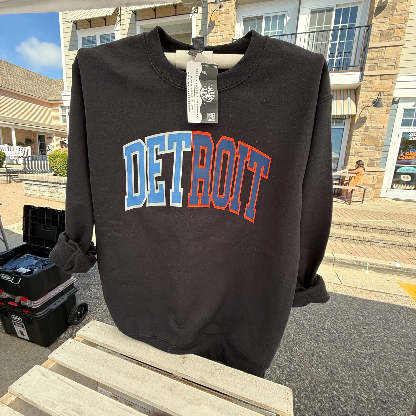Det Split Arch Crew  - READY TO SHIP