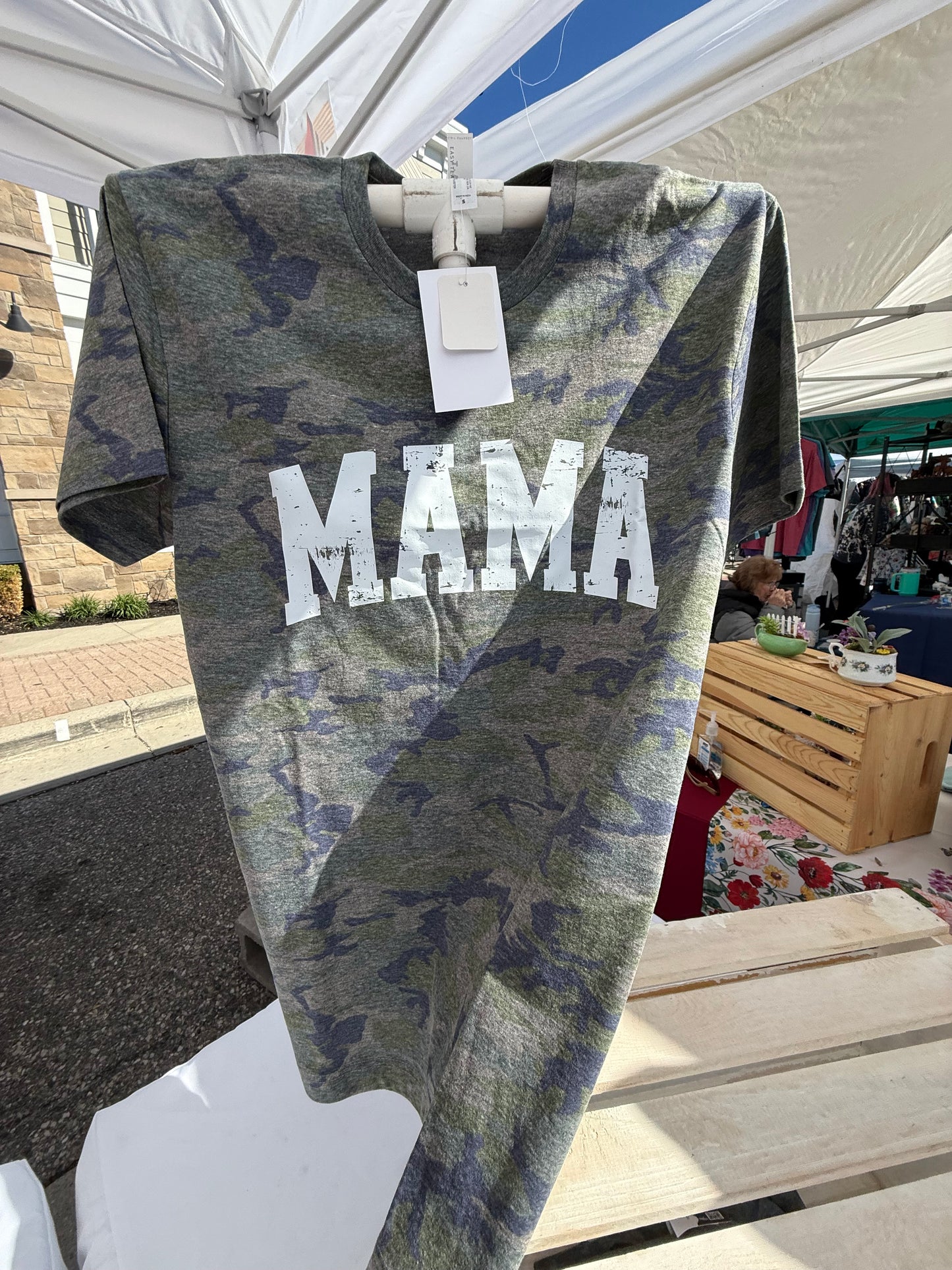 Mama camo Tee