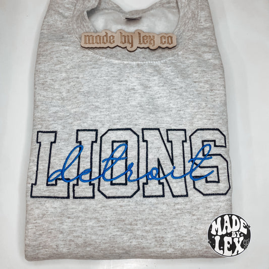 Det Lions Shirt - Embroidered